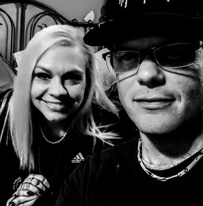 Meet your Posher, Derek